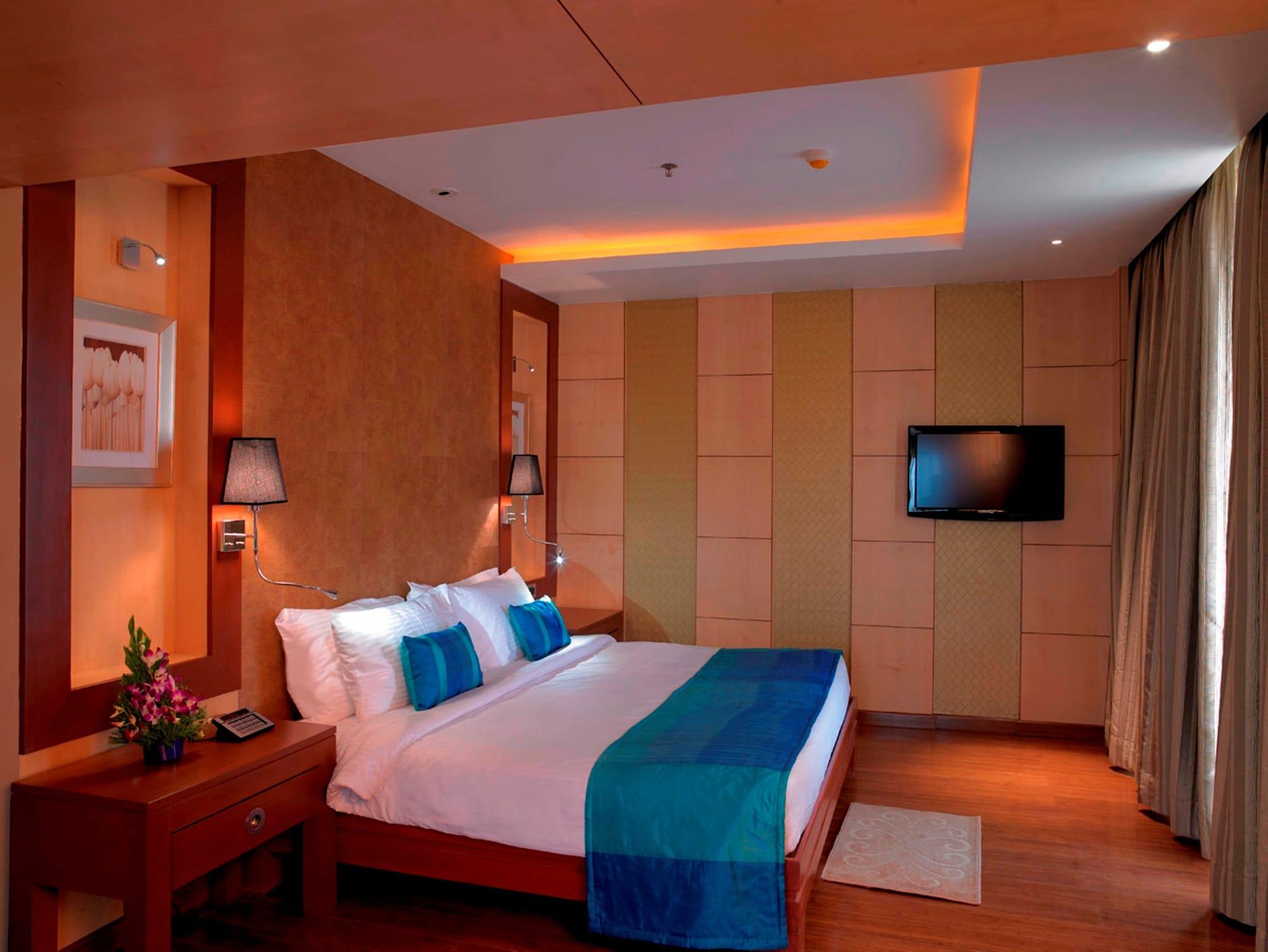 Royal Orchid Central Kireeti Hampi, Hospet Номер фото