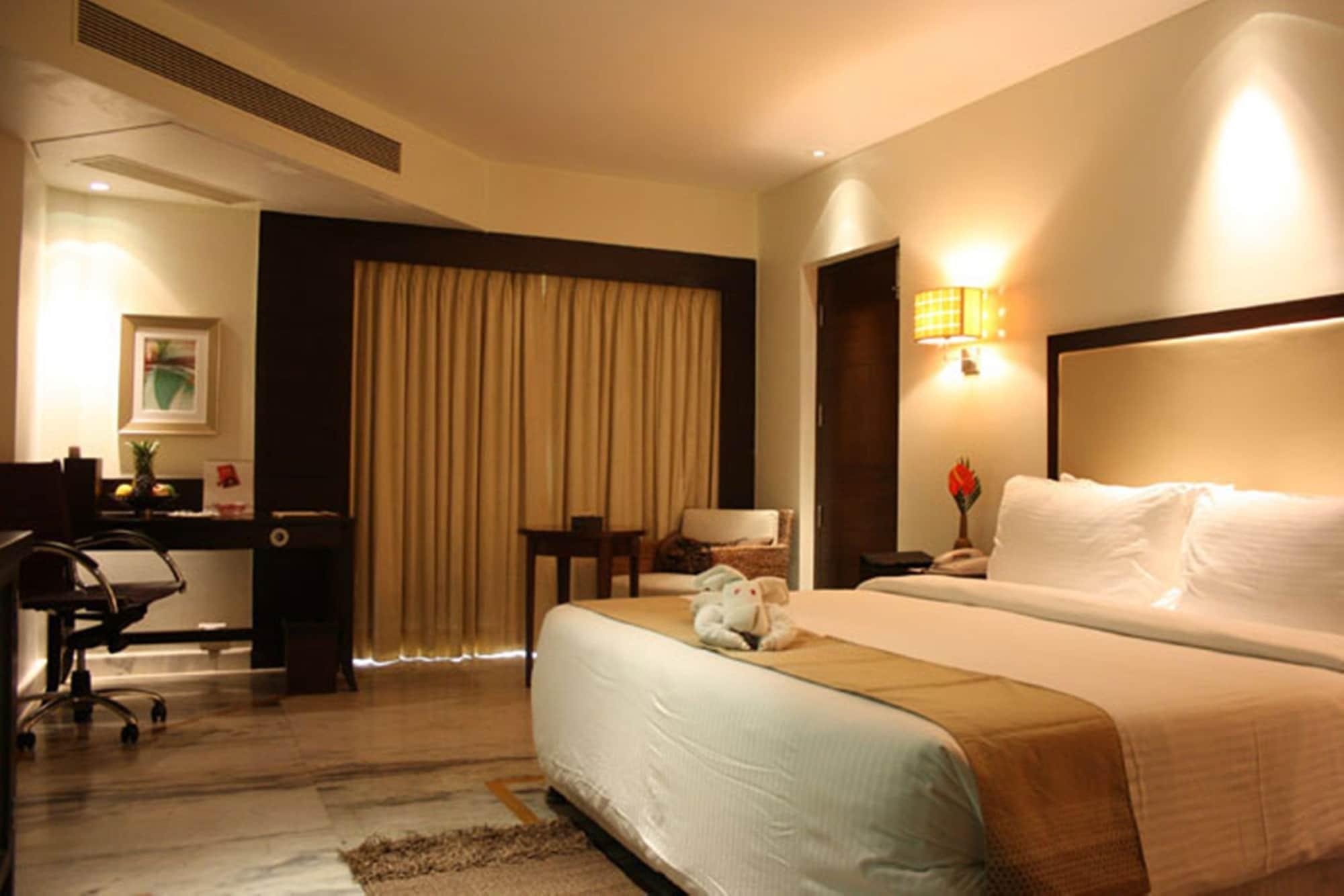 Royal Orchid Central Kireeti Hampi, Hospet Экстерьер фото