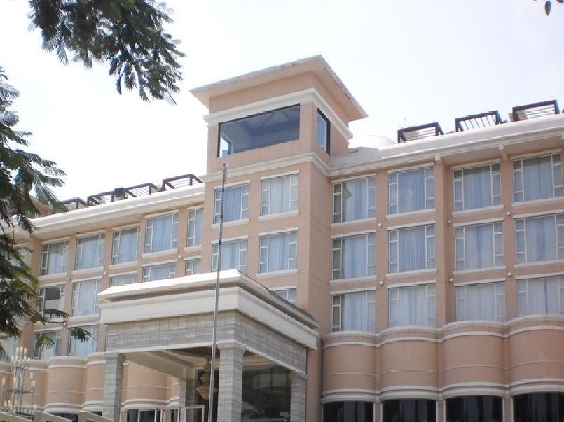 Royal Orchid Central Kireeti Hampi, Hospet Экстерьер фото