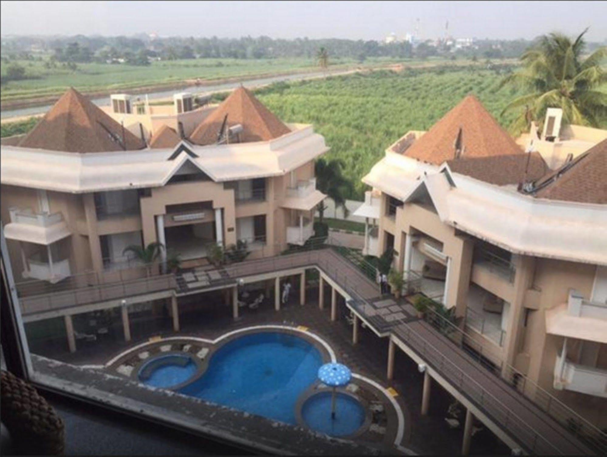 Royal Orchid Central Kireeti Hampi, Hospet Экстерьер фото